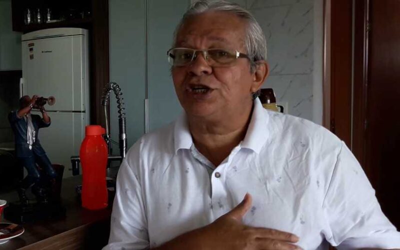 Farias dedicou mais de 40 anos ao ofício de jornalista.No início de setembro completou 67 anos de idade.