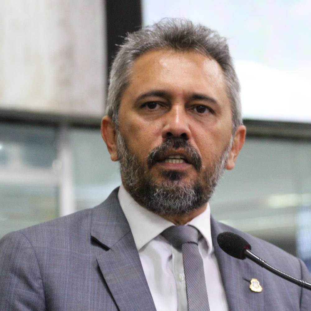 A decisão foi anunciada pelo governador do Ceará, Elmano de Freitas