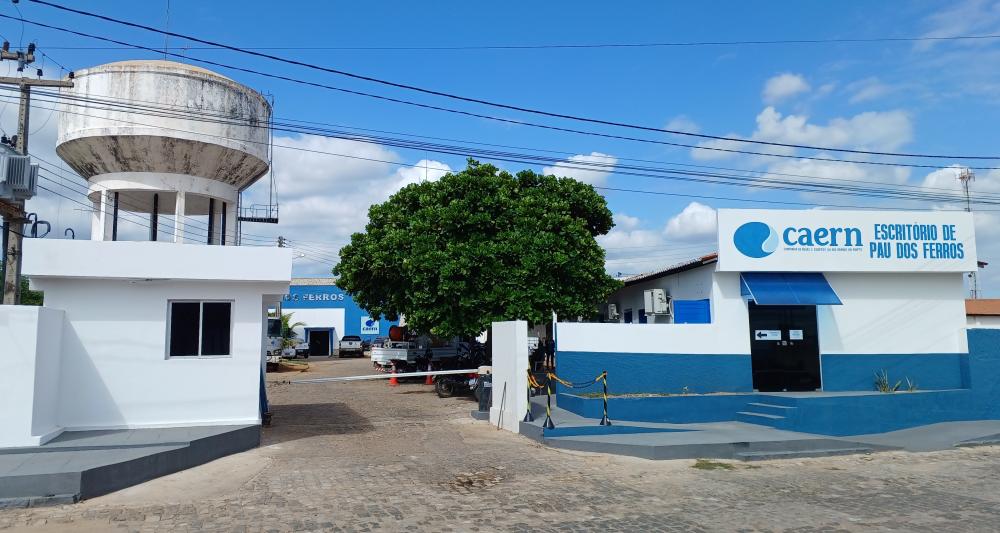 Sai edital do concurso para Companhia de Água do RN com 693 vagas e ganhos até R$8,7 mil