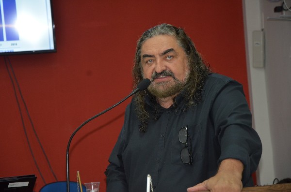  Secretário de cultura de Cajazeiras diz que enfrenta fogo amigo e revela nome do “falador” 