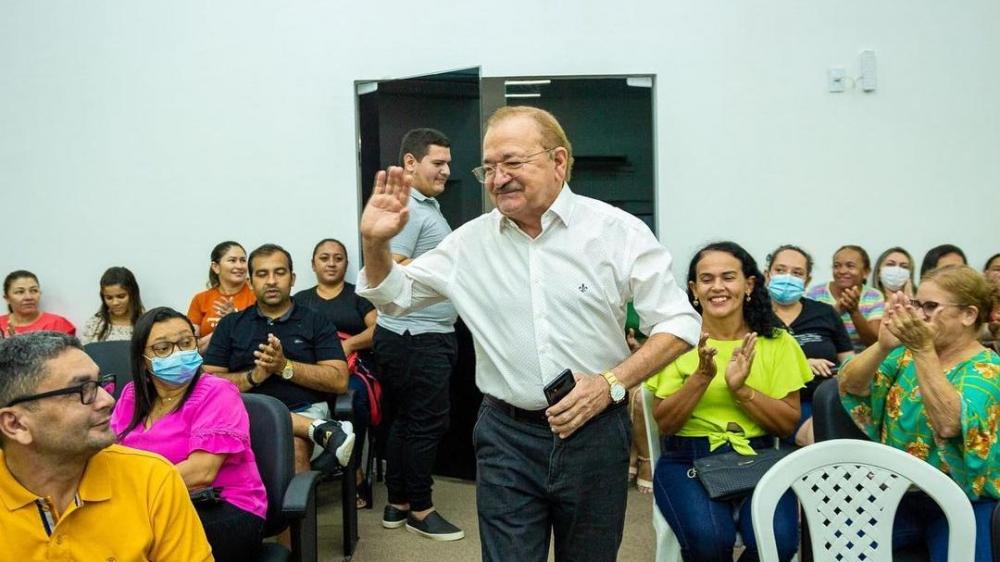 Por irregularidade na contratação de servidores, prefeito de Acopiara-CE é afastado novamente do cargo por investigação do MP