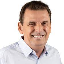 Pesquisa do instituto Opinião em Cajazeiras aponta que Chico Mendes lidera com 28,1%, Neguinho tem 17,8% e Júnior 13,5%