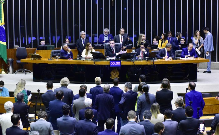 Congresso aprova Orçamento com verba recorde para emendas parlamentares e fundo eleitoral bilionário 