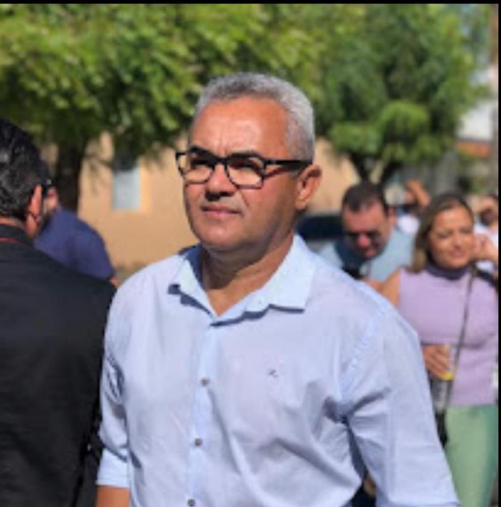 Veja os dois possíveis motivos que fez Albano Severo desistir da candidatura a prefeito do Barro