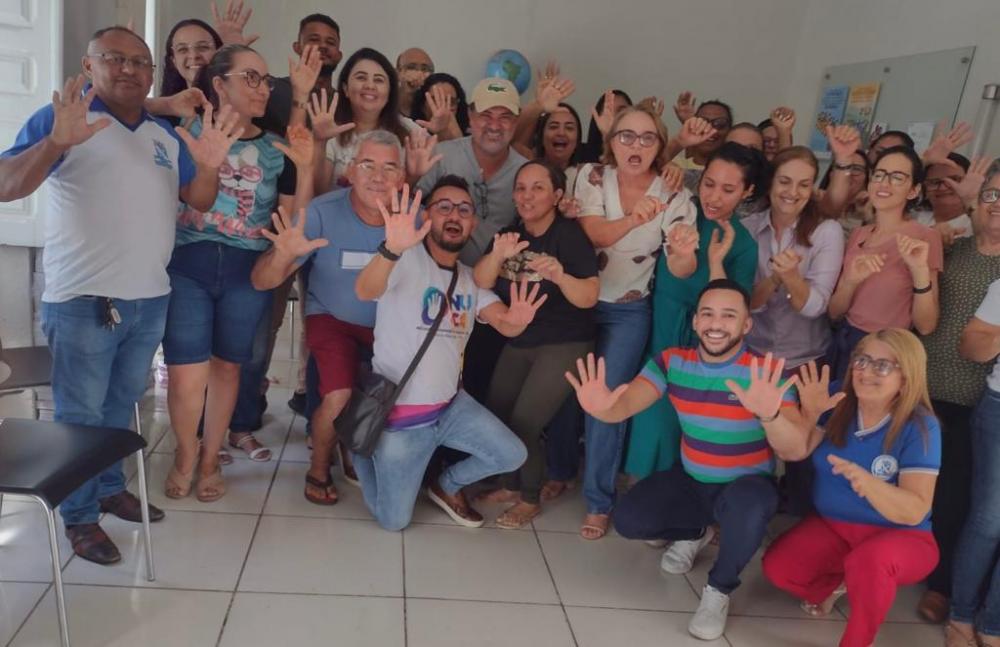 Professores de São João do Rio do Peixe comemoram 