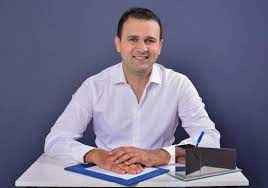 Aldo Andrade anuncia aumento salarial para educação e salário mínimo acima do piso nacional 