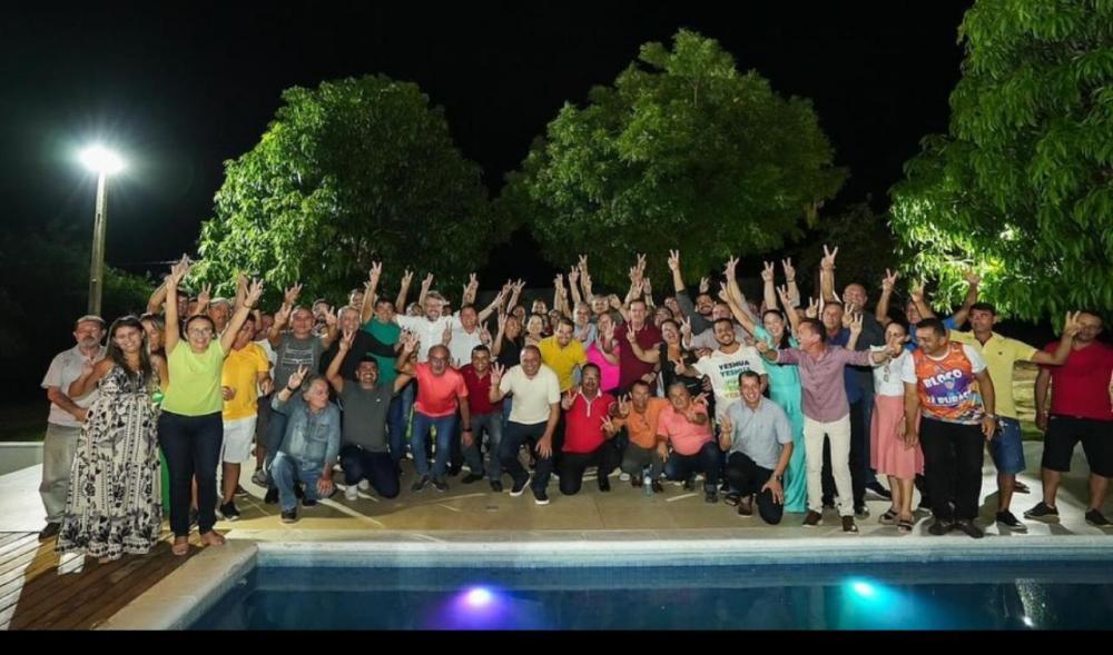 Chico Mendes reúne lideranças políticas da oposição de Cajazeiras e alinha tática para pré-campanha 