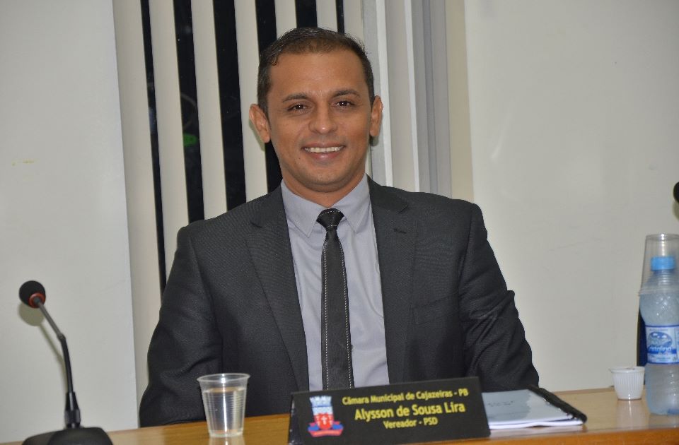 Neguinho do Mondrian retira pré-candidatura a prefeito de Cajazeiras 