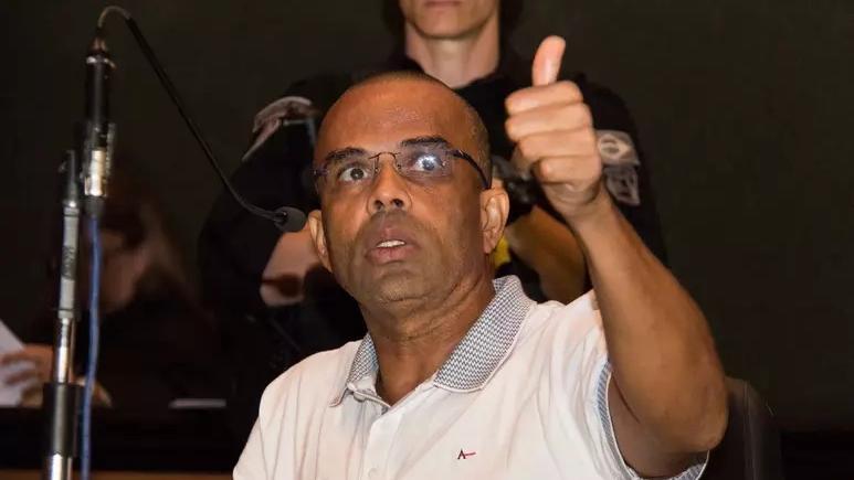 Fernandinho Beira Mar 