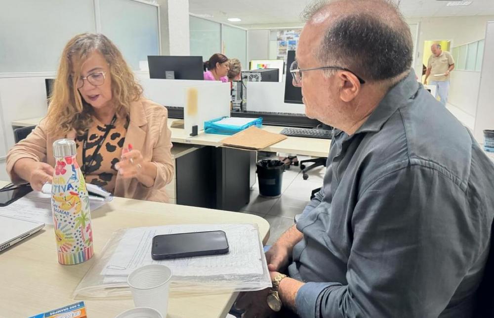 Prefeito Ceninha Lucena na sede do Cooperar, em João Pessoa (Foto: Instagram 