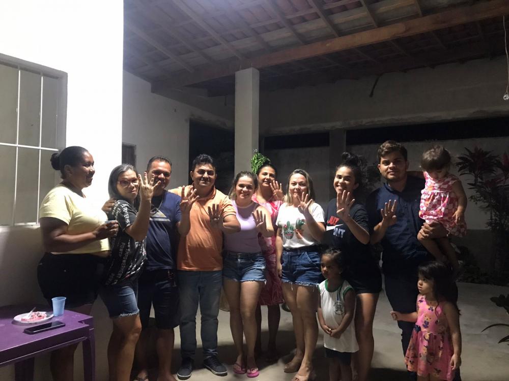 Mais uma tradicional família de Monte Horebe deixa o grupo de Marcos Eron e decide apoiar a pré-candidatura de padre Gilberto e Hionara Saraiva 