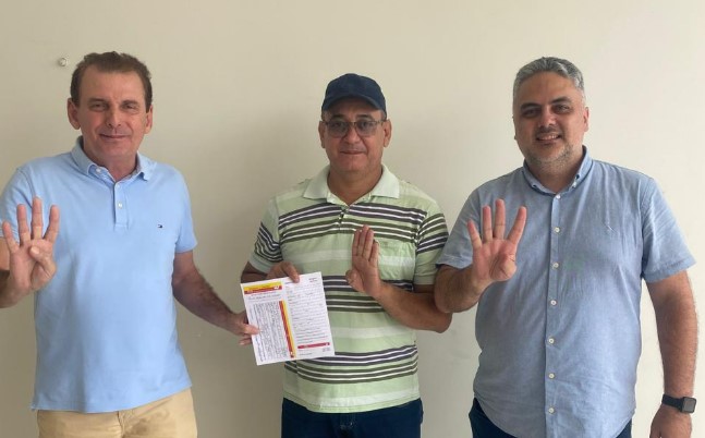 Pastor Wilton aderé à pré-candidatura de Chico Mendes, em Cajazeiras 