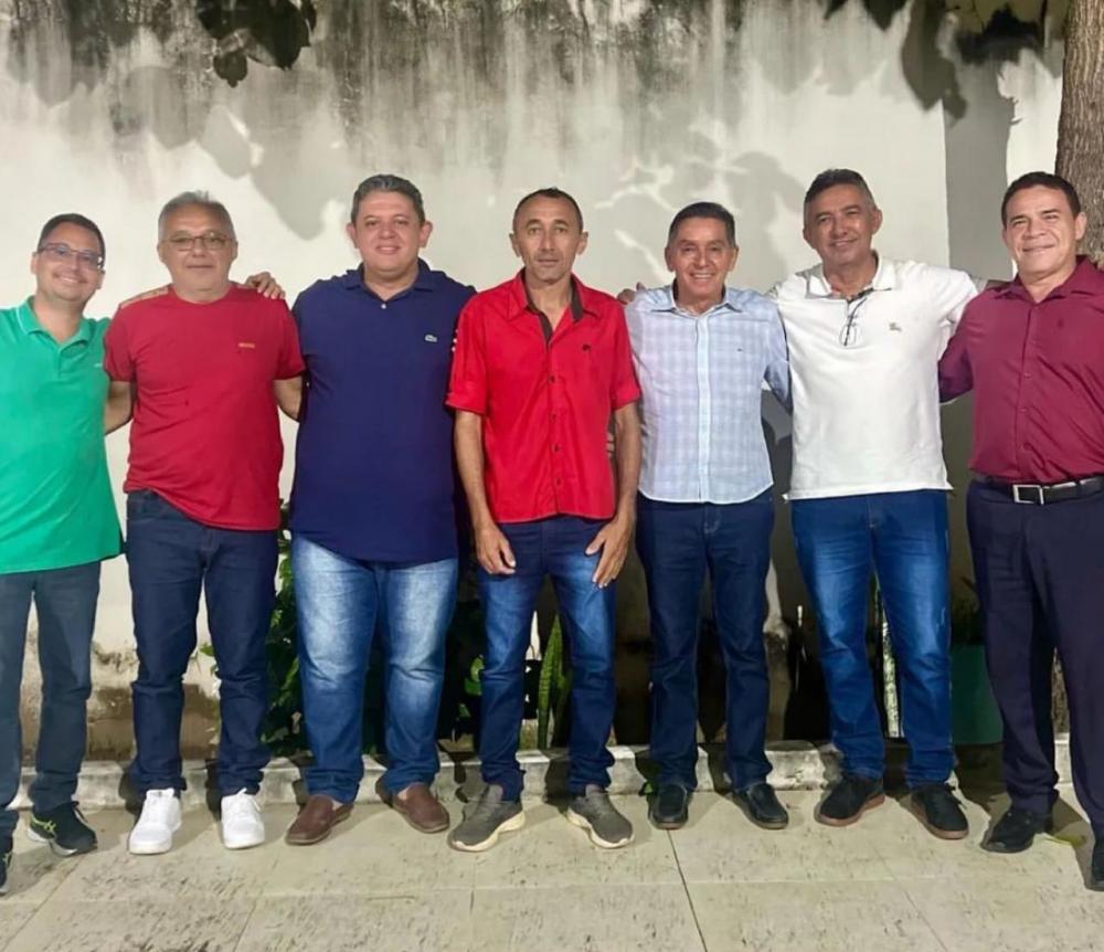 Oposição terá reunião nos próximos dias para apresentar todos os pré-candidatos que vão disputar as eleições deste ano, no Barro 