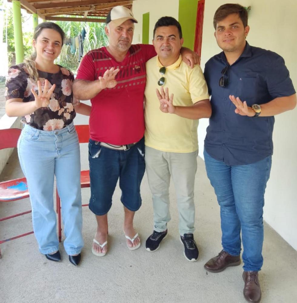 Mais um líder comunitário deixa o grupo da situação e anuncia apoio à pré-candidatura de padre Gilberto e Dra. Hionara, em Monte Horebe 