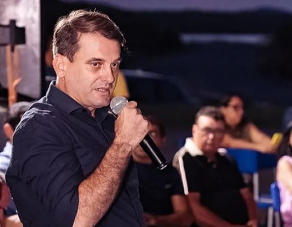 Bal Lins cita obras gigantes e programas sociais para rebater críticas do ex-vereador Judivan, em São José de Piranhas 