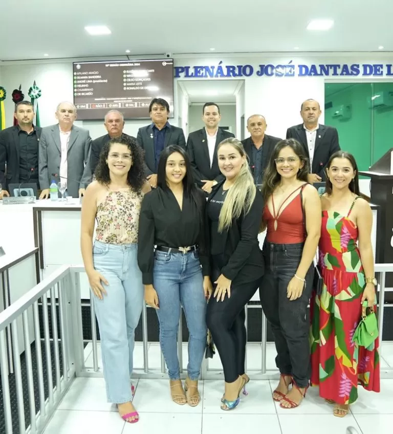 Candidatas aprovadas em concurso da PM recebem moção de aplausos da Câmara Municipal de São José de Piranhas