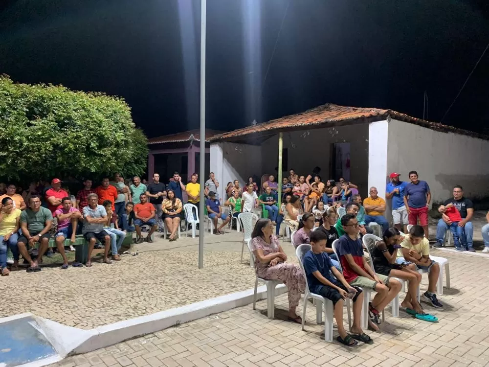 Encontro democrático com os moradores e líderes comunitários das comunidades de Juá e Capoeiras.