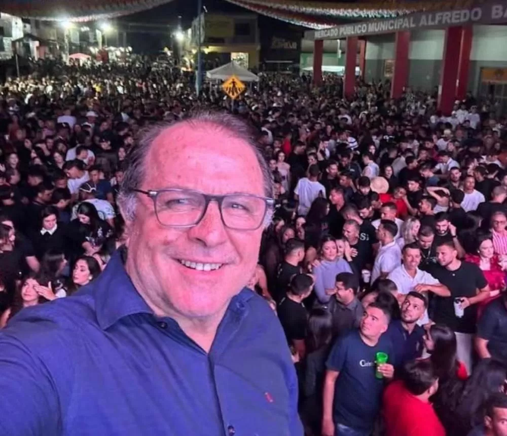 Prefeito Ceninha Lucena, na festa do padroeiro de Bonito de Santa Fé-PB