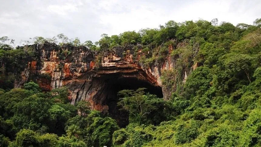 Caverna onde turistas estão retidos, no Parque Estadual da Terra Ronca / Semad-GO/Divulgação