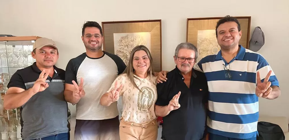 Jovem de família influente resolve disputar uma vaga na câmara de Santa Helena, pelo grupo da oposição