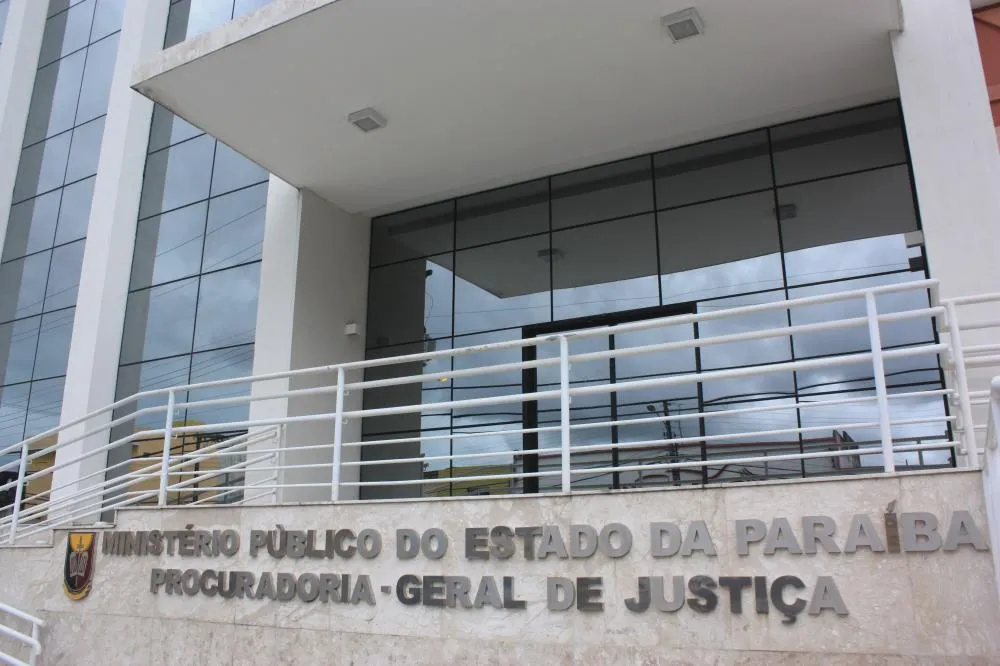 Envolvidos teriam fraudado licitação em Santana da Mangueira e gerado dano de mais de R$ 100 mil ao erário (Foto: Reprodução)