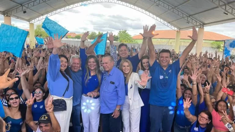 ‘Onda Azul’ toma conta de Santa Helena em convenção que homologou chapa da oposição com Corrinha Félix e Vera Neide