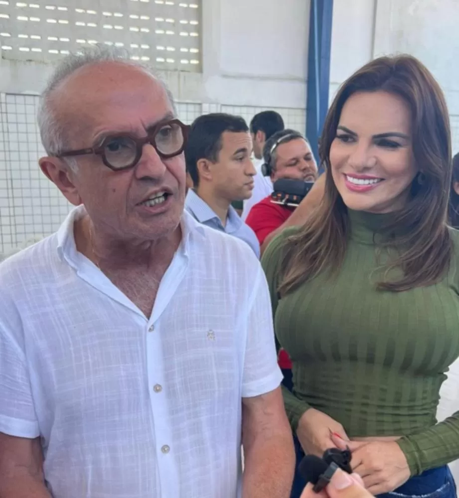 Em discurso ao lado da pré-candidata à vereadora e conterrânea, Rose Gonçalves, Cícero Lucena relembra suas origens na terra natal São José de Piranhas