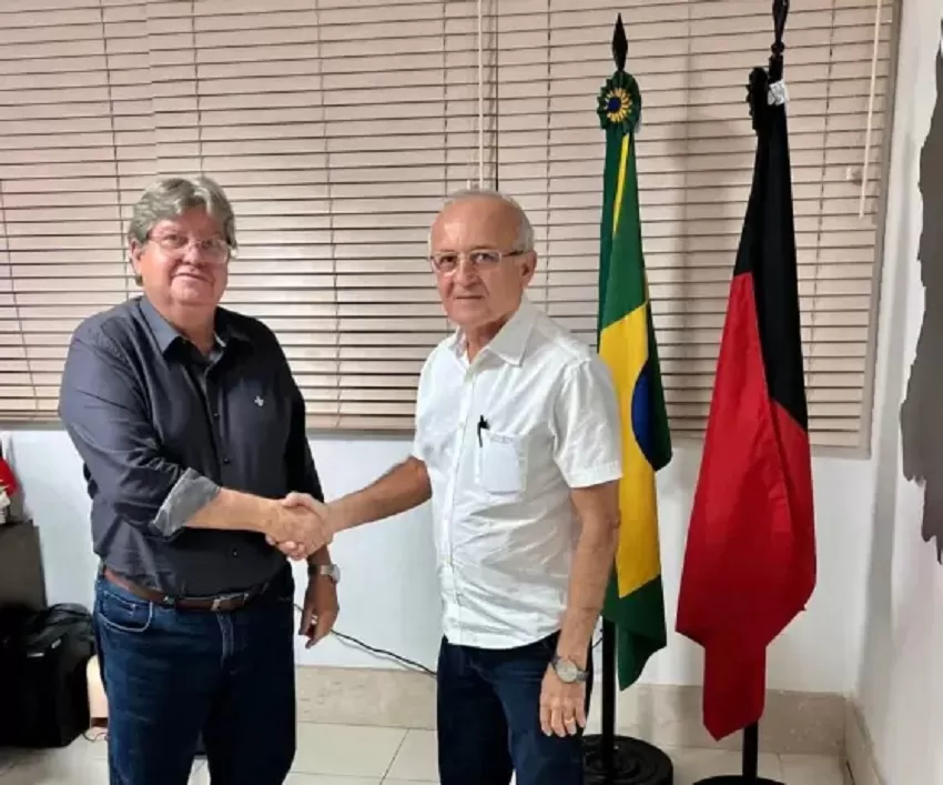  Branco Mendes comemora investimento de R$ 2,3 milhões para pavimentação asfáltica nas cidades de Alhandra e Caaporã