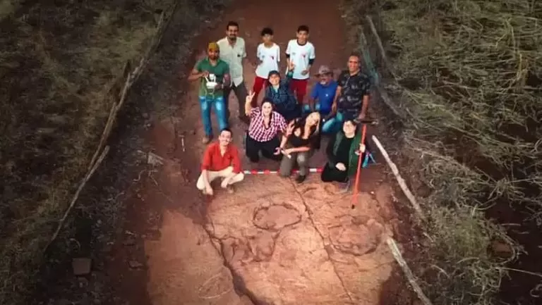 Pesquisadores descobrem novas pegadas de dinossauros em São João do Rio do Peixe-PB