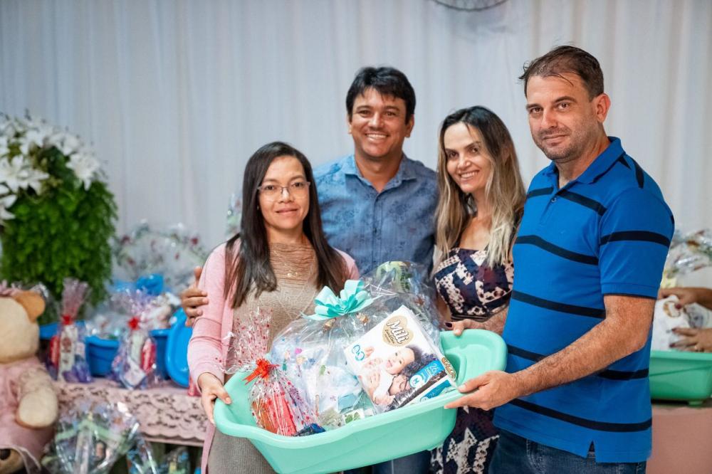 Durante a entrega às gestantes 