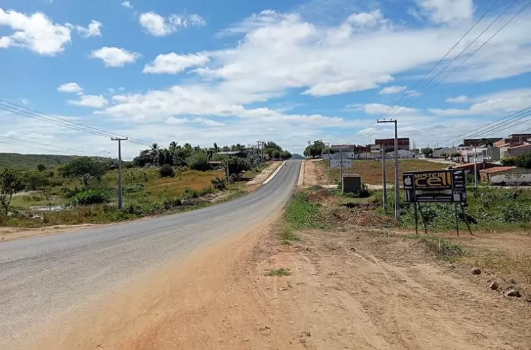 Entrada da cidade de São José de Piranhas; PB-400 (Foto: Divulgação)