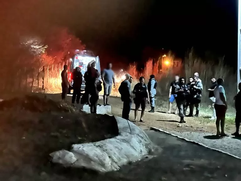 Um policial militar do Ceará foi alvo de uma tentativa de assalto na noite desta sexta-feira (13) (Foto: Radar Sertanejo)