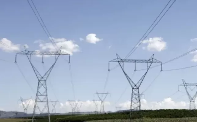 Chegada do calor deve levar Brasil a enfrentar picos mais altos de consumo de energia (Paulo Whitaker/Reuters (06.fev.14))