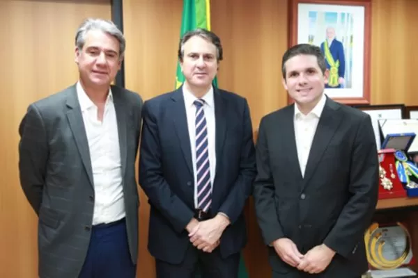 Hugo Motta amplia articulações com ministros do governo Lula na disputa pela presidência da Câmara