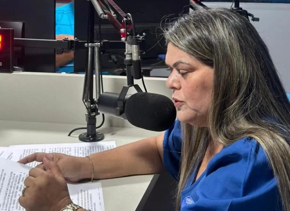 Vamos governar Santa Helena com olhar de mulher, diz Corrinha Félix em entrevista à rádio Mais FM