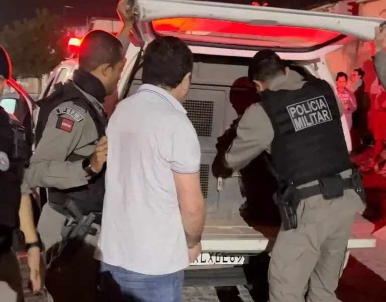 Homem foi preso pela Polícia Militar (Foto: Reprodução)