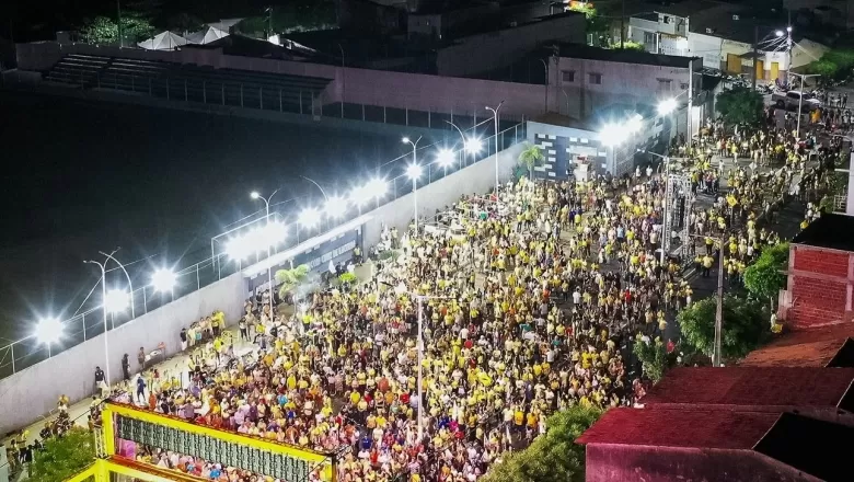 Último comício de Bal Lins reúne multidão em São José de Piranhas