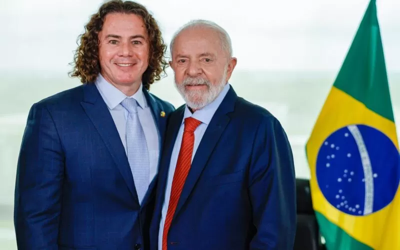 Veneziano anuncia que posição do MDB para 2º turno em João Pessoa é de “livre escolha”, após conversar com Lula, Gleisi e Padilha