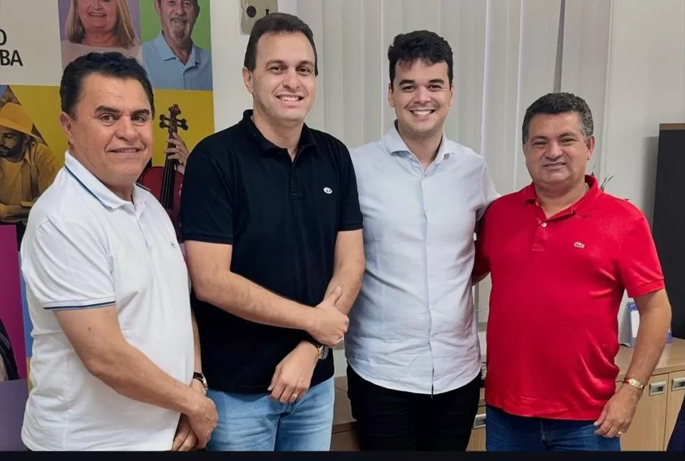 Prefeito Luiz Claudino e Espedito Filho durante a audiência (Foto: Instagram) 