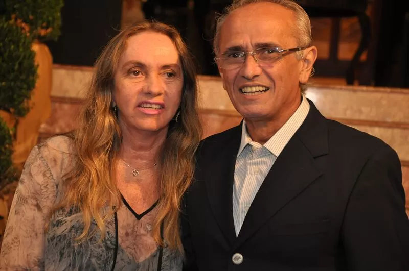 Prefeito reeleito em João Pessoa, Cícero Lucena dedica vitória à esposa dele, Lauremília Lucena