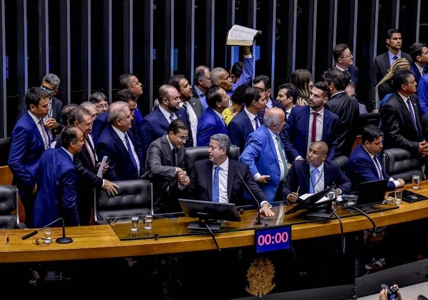 Câmara já gastou mais de R$ 4,5 milhões com auxílio-moradia com deputados em 2024