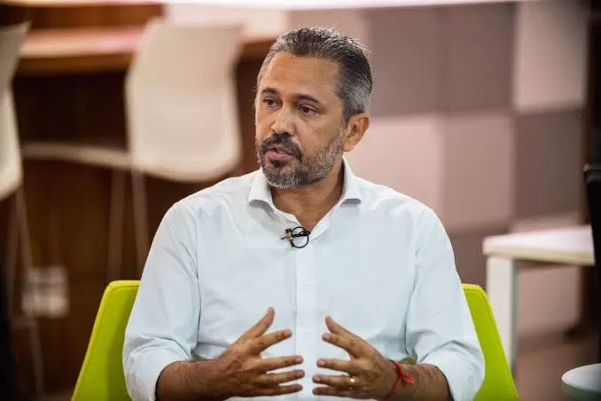 Governo do Ceará propõe projeto para incluir Bíblia e outros livros sagrados nas escolas