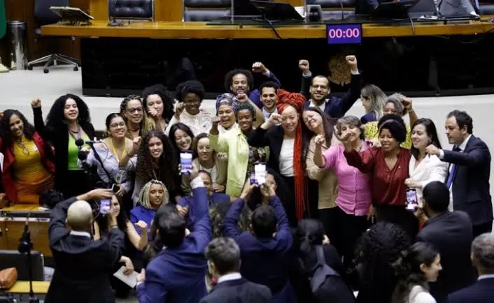 Confira como cada deputado federal paraibano votou para ampliação das cotas para negros em concursos públicos
