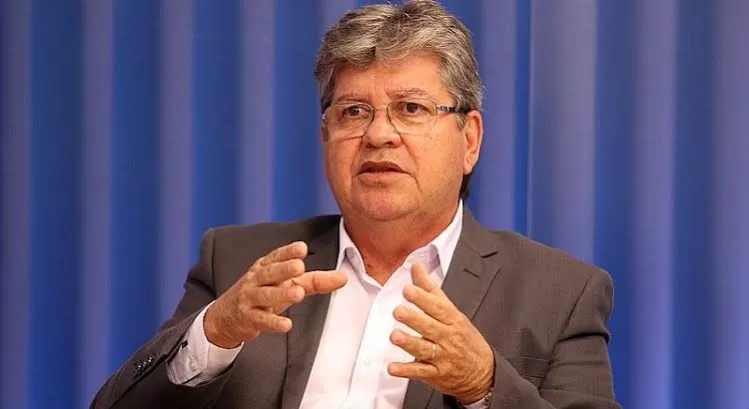 Governador João Azevêdo afirma que irá conversar com quatro nomes da base aliada para decidir a melhor opção ao Governo do Estado em 2026