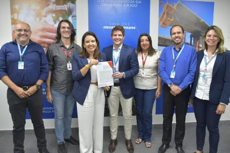 Pollyanna celebra pagamento do Abono Natalino para mais de 1,6 milhão de paraibanos; confira calendário