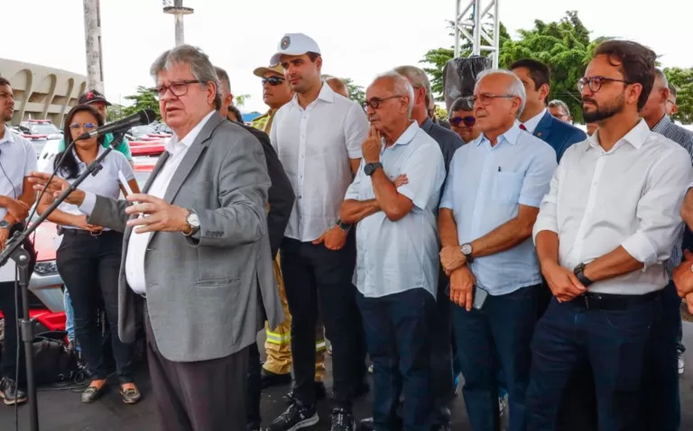 O governador João Azevêdo entregou mais 239 veículos para as Forças de Segurança da Paraíba (Foto: Divulgação)