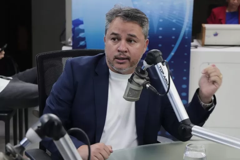 Efraim aposta em racha entre Progressistas e Republicanos para reforçar oposição
