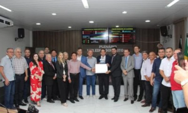 Com proposta do deputado Chico Mendes, Assembleia celebra 50 anos da CDL de Cajazeiras