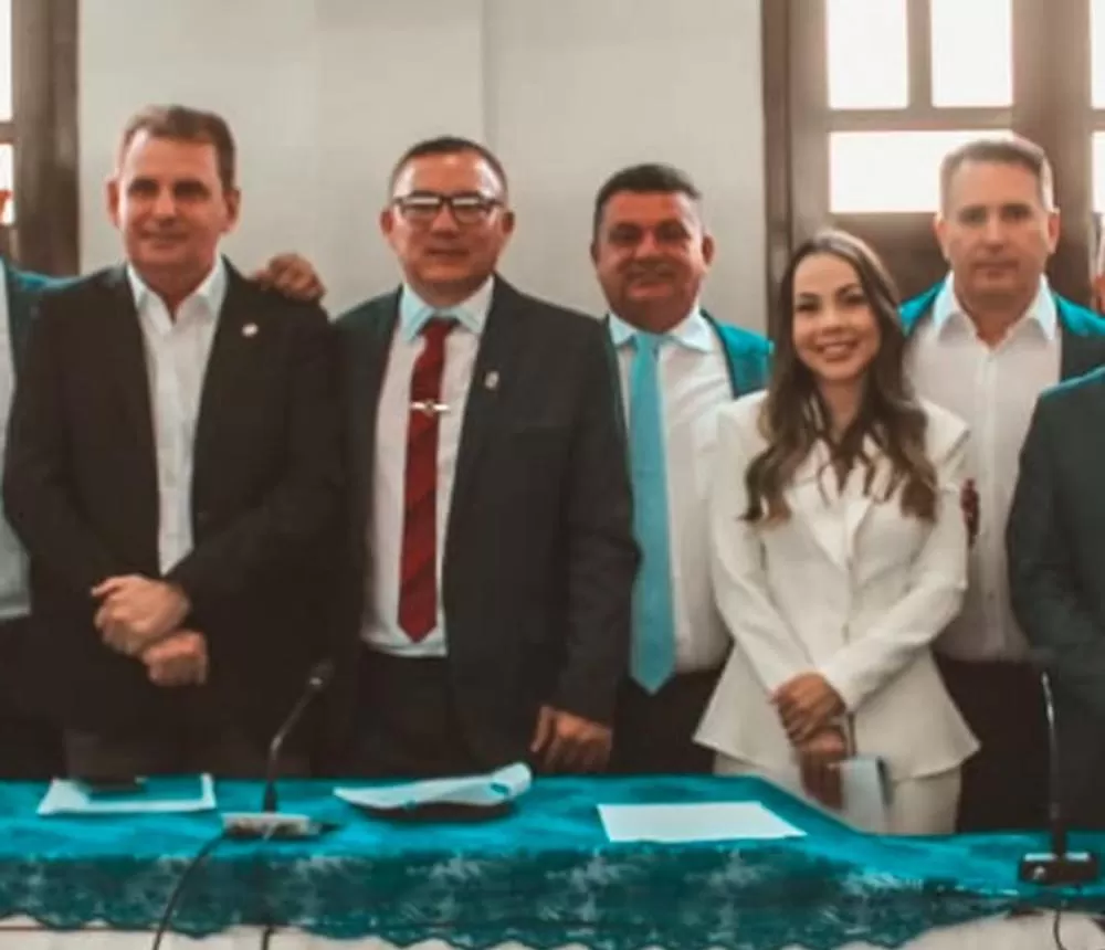 Prefeito Luiz Claudino, durante posse (Foto: Divulgação)