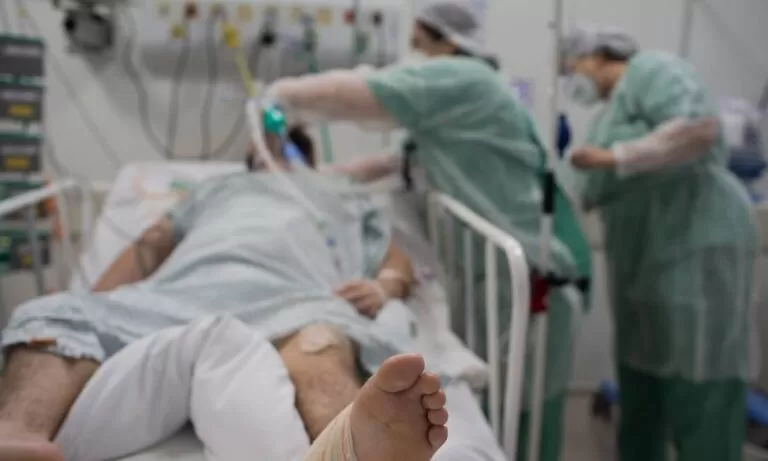 Número de casos de Covid voltam a subir na Paraíba (Foto: Reprodução)